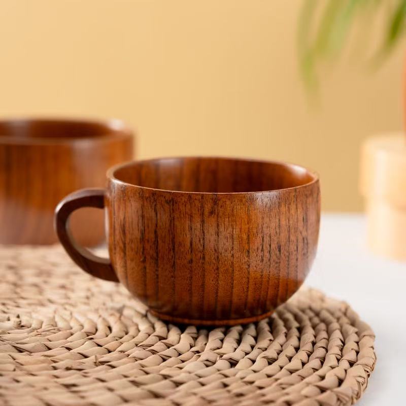 Environmentally friendly wooden beer mugs, creative coffee mugs, wooden mugs, Japanese-style cups with handles, wooden high temperature resistant