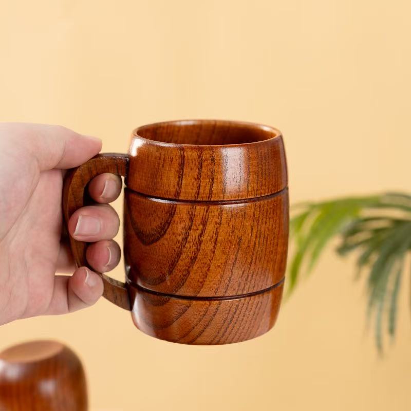 Environmentally friendly wooden beer mugs, creative coffee mugs, wooden mugs, Japanese-style cups with handles, wooden high temperature resistant